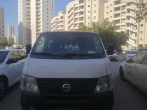 باص نيسان اورفان ركاب للبيع