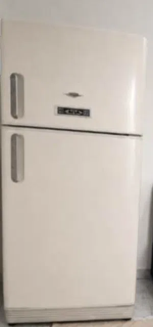ثلاجة دايو بحالة جيدة