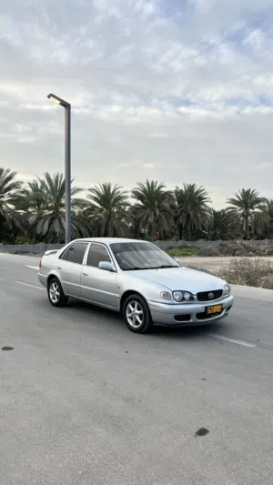 تيوتا كرولا 2000