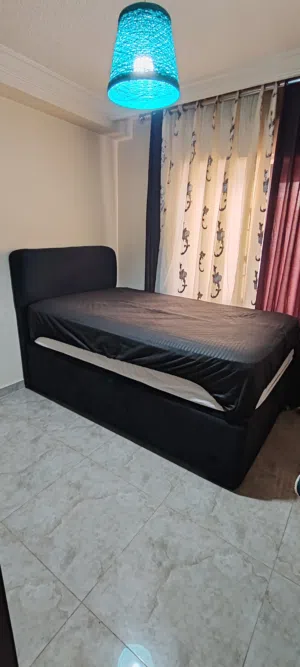 تخت مفرد ونص (120 × 200)