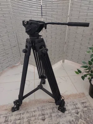 ترايبود كاميرا ثلاثي ARMOUR للبيع جديد