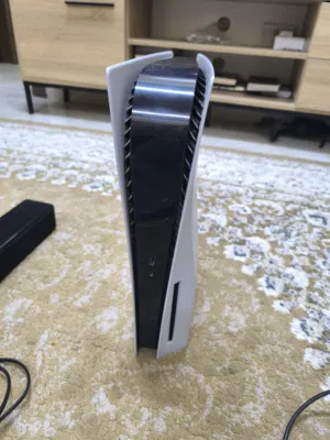 للبيع: باقة بلايستيشن 5 (PS5) متكاملة مع إضافات مميزة وملحقات احترافية!