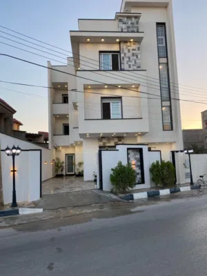 فيلا للبيع السبعة 3 طوابق مفصولات العلاج الطبيعي علي الرئسي موقع مميز
