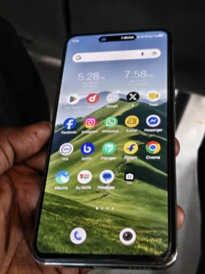 Good Working condition Fast Using Mobile