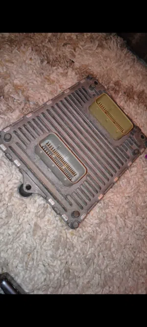 dodge challenger v6 original factory pcm . كمبيوتر دودج جالنجر اصلي من الوكالة مستعمل