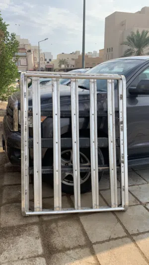 سلة سقف سيارة المونيوم للبيع 160 سم طول * 118 سم عرض