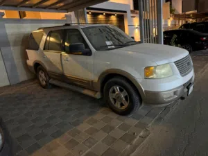 فورد اكسبيديشن 2004