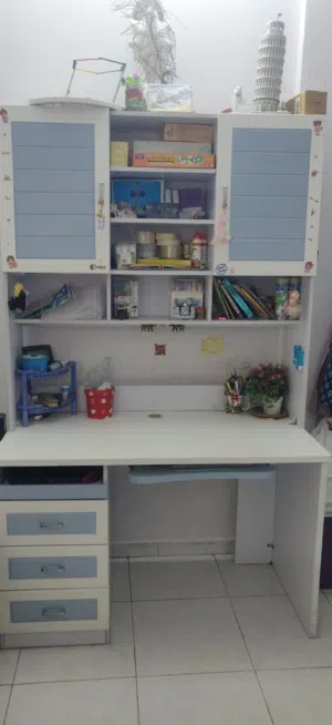Study table for Kids
