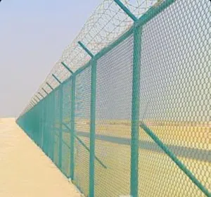 نقوم بأعمال الشبوك والسياج الأمنية