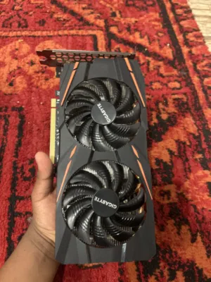 كرت شاشة نوعهGIGABYTE