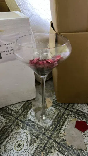 home decor items frames one piece five Riyal