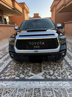 Used Toyota Tundra in Benghazi