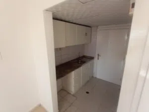 لقطة بالنعيمية  استوديو خلف السفير مول  شامل نت وفواتير  2400 فقط �