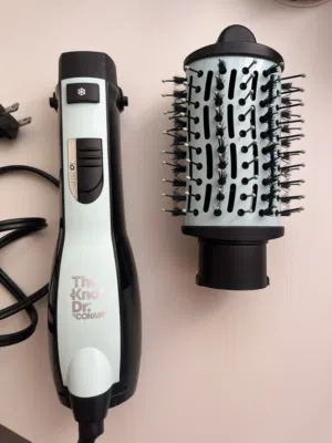 Conair blow dryer brush - سشوار شعر كونير