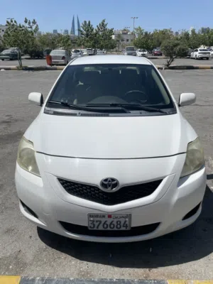 TOYOTA YARIS 2010