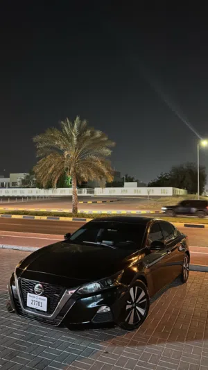 Used Nissan Altima in Ajman