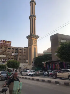 للبيع بسوق الخواجات مبنى تجاري ممتاز 5طوابق كامل  150م