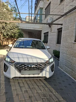 new-hyundai-ioniq-in-ramallah-and-al-bireh