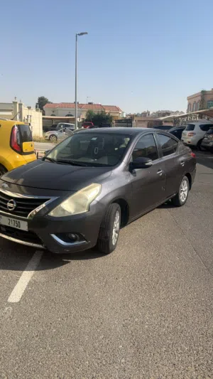Nissan Sunny 2015