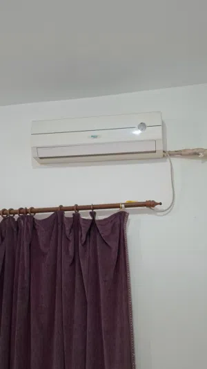 وحدة تكييف طن ونص ونسا بحالة ممتازة