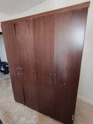 خزانة ضرفتين بحالة جيدة