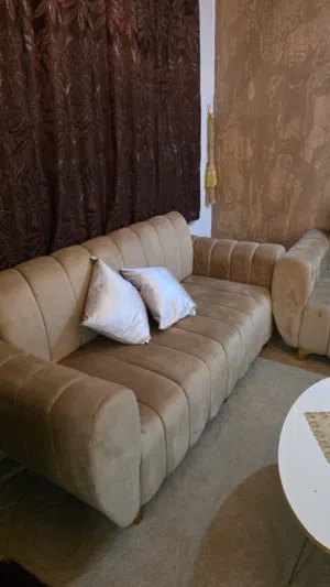صالون للبيع،اقرى الوصف