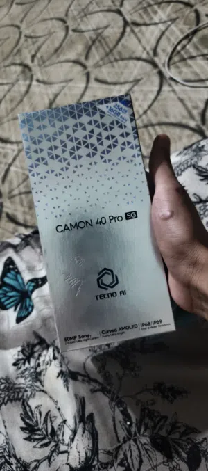 تلفون تكنو كامون 40 5جي