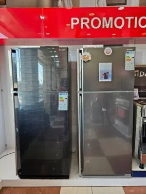 ثلاجة شارب 450 لتر باللون الاسود او السكني