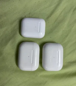 Airpods ثلاث علب