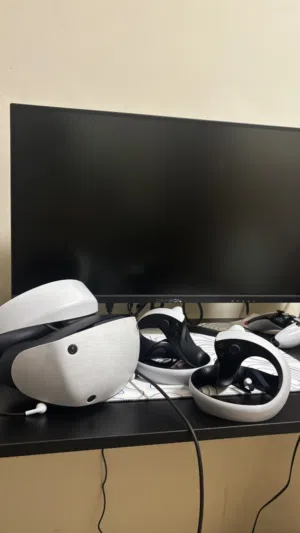 للبيع باكيج واقع افتراضي متكامل PSVR2 (أخت الجديدة) + قرص Gran Turismo 7 الأصلي