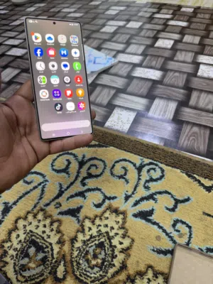 نقال اس 25الترا ذاكرة 256