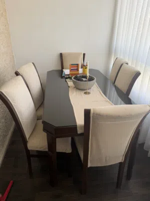 طاوله سفره 6 اشخاص بحاله جيده جدا
