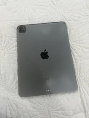 Apple iPad Pro 11 128 GB in Kuwait City