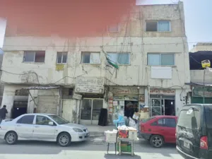 عمارة 3 طوابق للبيع بالوحدات موقع مميز