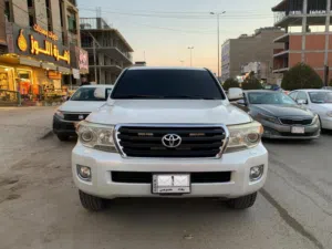 تويوتا لاند كروزر 2012