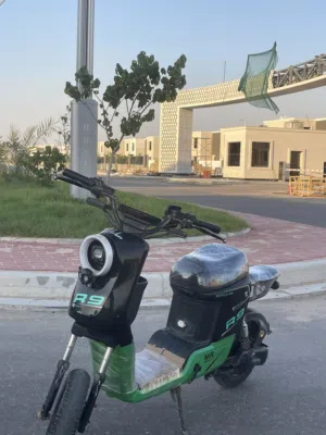 دراجه شحن نوع r9 ب 300 وبيها مجال .اقرا الوصف