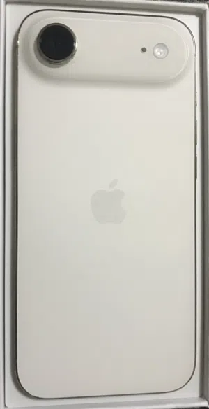 للبيع ايفون 17 اير 256 GB شبه جديد