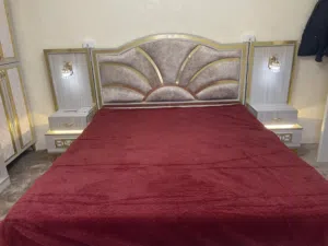 غرفة نوم غير مستعمله مع فرشة للبيع
