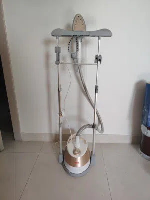 مكواة بخار بحالة جيده جدا