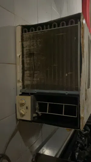 مكيف وغساله مستخدمه للبيع