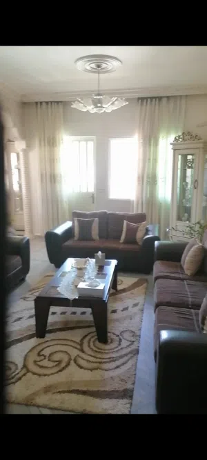 140 m2 3 Bedrooms Apartments for Sale in Zarqa Al Zarqa Al Jadeedeh