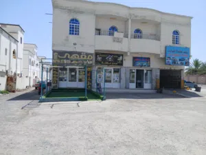 كافتيريا للبيع في ولاية العوابي منطقة المحدوث جاهزة من جميع النواحي