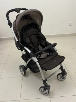 عربة اطفال للبيع