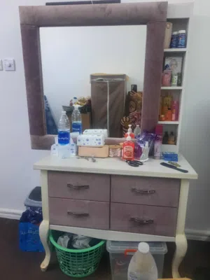 vanity for sale with big mirror
