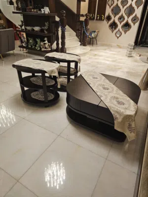 one middle table & 2 pieces tables