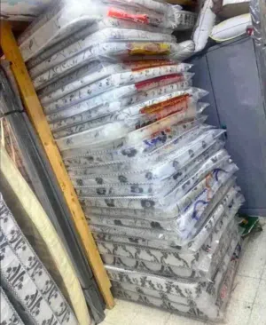 new brand high quality single mattress available in low price  مرتبه نفر واحد موجود جديد