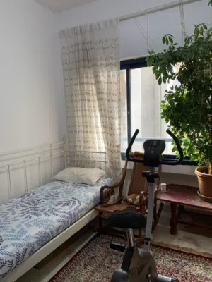 غرفه مکیفه تکیف مرکزی مع نت مفروشه