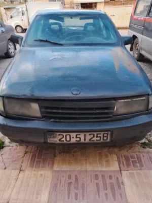 سيارة اوبل فيكترا للبيع