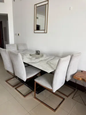 6-Seater Marble-Effect Dining Table with Light Grey Upholstered Chairs