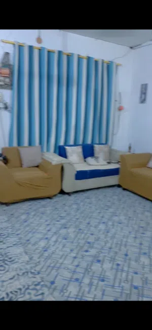 100 m2 2 Bedrooms Townhouse for Sale in Basra Zubayr